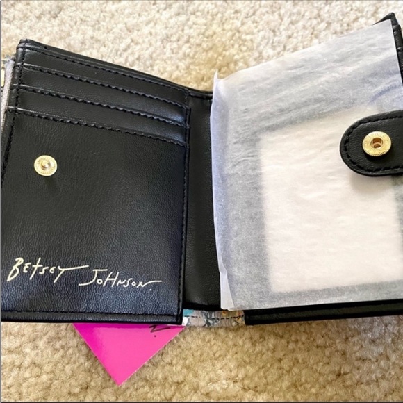 Betsey Johnson Floral Wallet - Picture 12 of 13